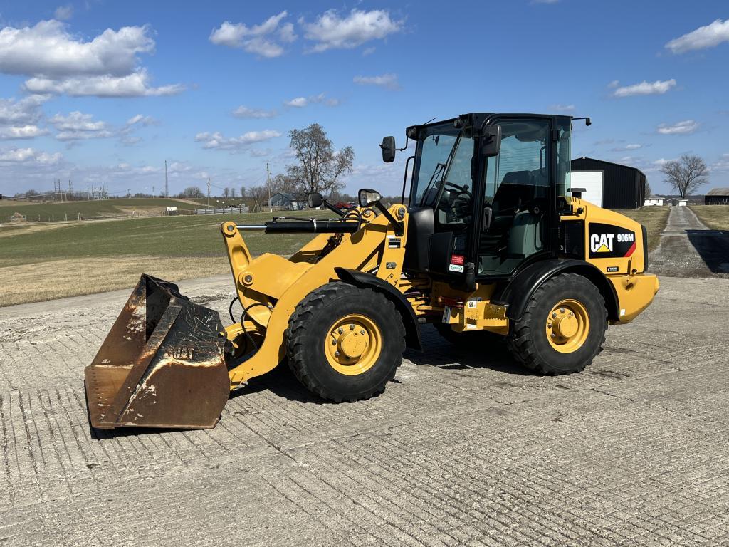 2019 CAT 906M — photo 1