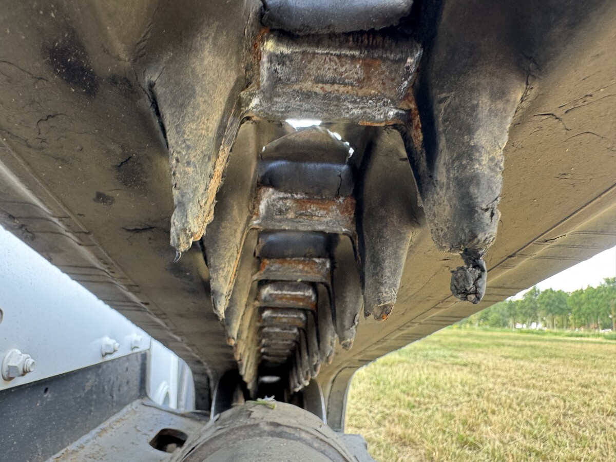 Thumbnail 24