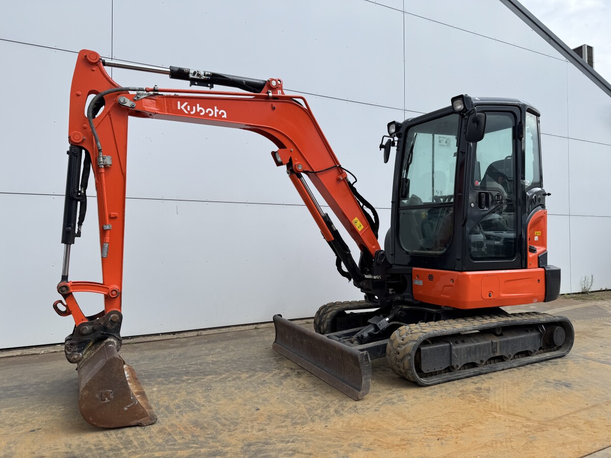 2020 Kubota KX037-4 — photo 1