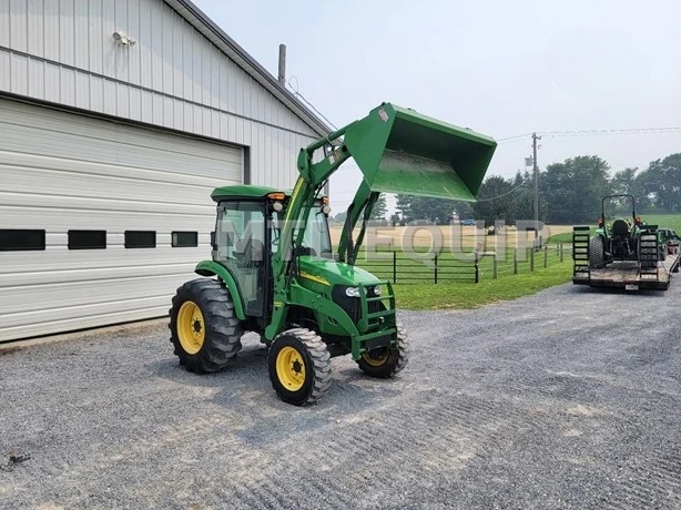 2010 John Deere 4520 — photo 1