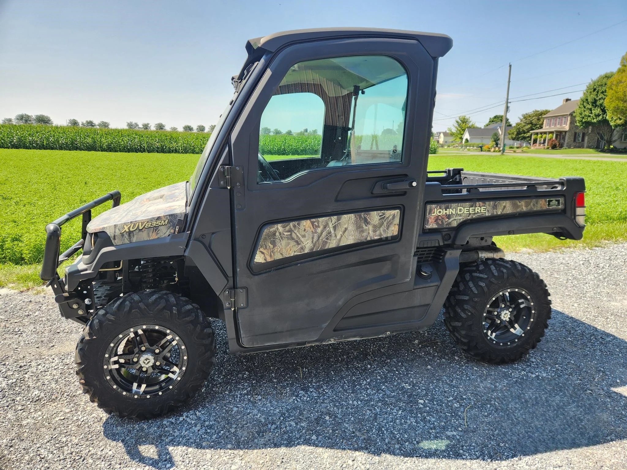 2018 John Deere Gator XUV 835M